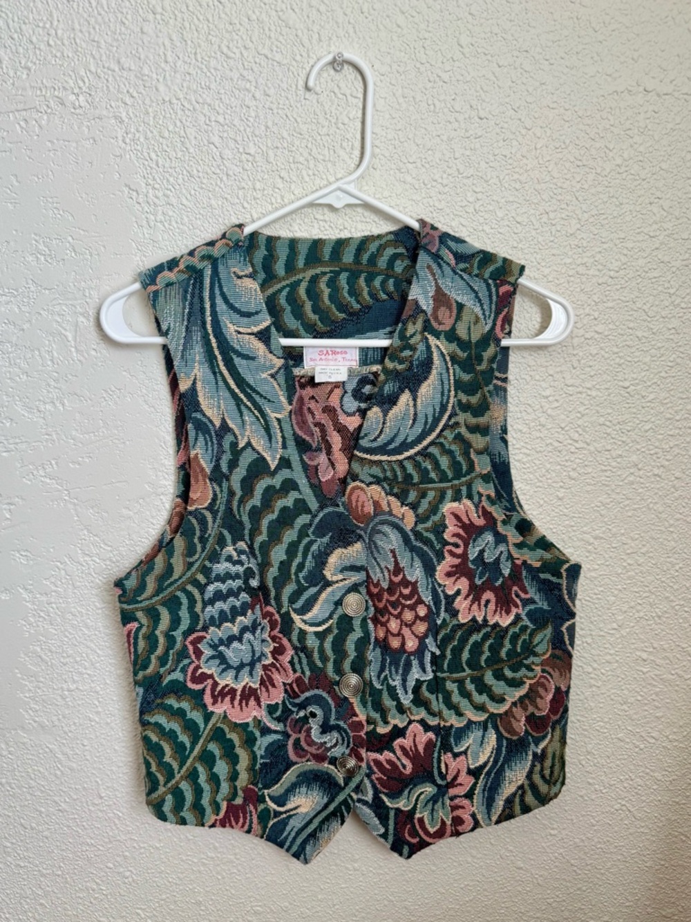 Floral Tapestry Vest - Classic Women's Top